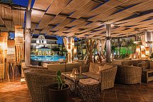 Napa Plaza