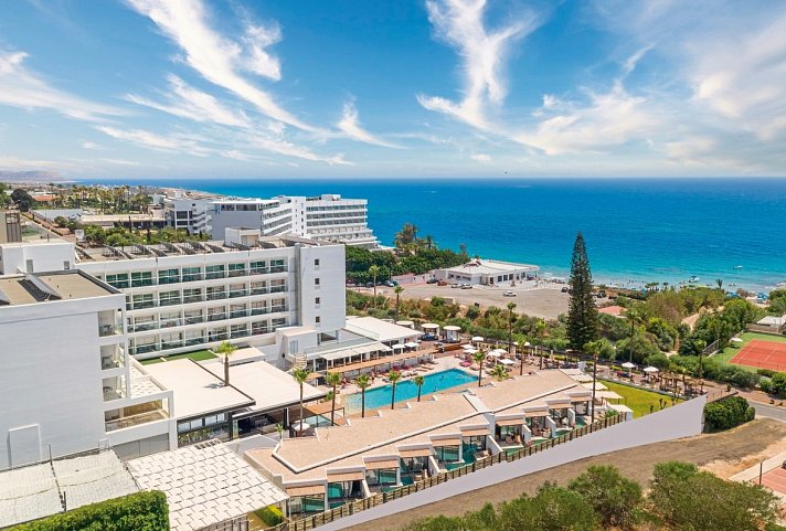 Napa Mermaid Hotel & Suites