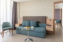 Royal Apollonia by Louis Hotels - Wohnbeispiel Suite Executive Meerblick (Zimmercodierung WTM)