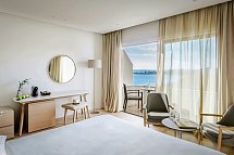 Alion Beach Hotel - Wohnbeispiel Doppelzimmer seitl. Meerblick (Zimmercodierung DBN)