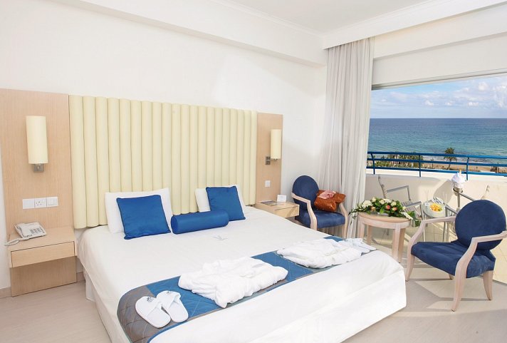 Vrissiana Beach Hotel - Wohnbeispiel Doppelzimmer Meerblick (Zimmercodierung DBM)