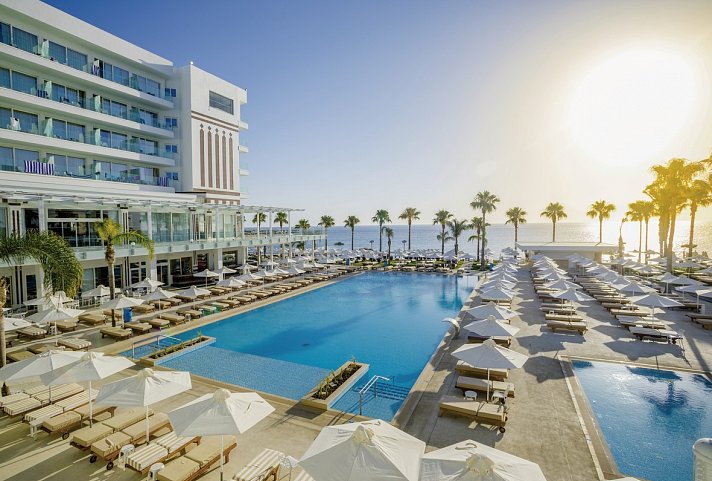 Constantinos the Great Beach Hotel