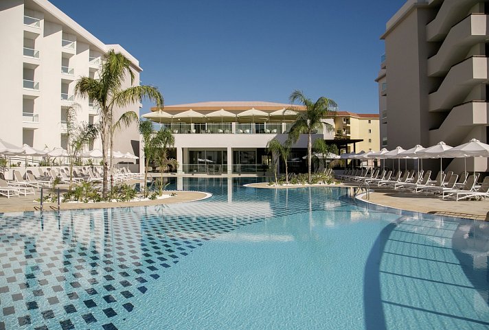 Vangelis Hotel & Suites