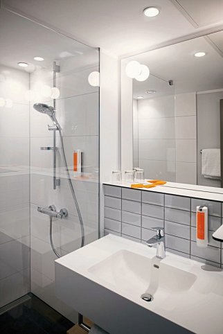 Vienna House Easy by Wyndham Leipzig - Wohnbeispiel Doppelzimmer (Zimmercodierung DB1)