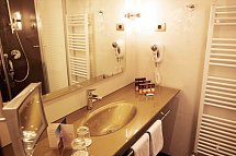 Grand Hotel Portoroz - Beispiel Bad