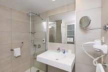 Bluesea Veril Playa - Beispiel Bad (Zimmercodierungen SG1 & SBM)