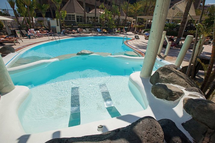 Abora Continental by Lopesan Hotels