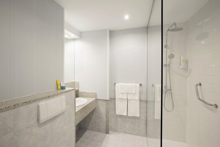 Abora Continental by Lopesan Hotels - Beispiel Bad Doppelzimmer (Zimmercodierungen DG1, DC1 & DG2)
