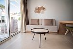 HL Miraflor Suites