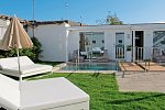 HL Miraflor Suites