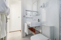 LIVVO Los Calderones - Beispiel Bad Suite Duplex (Zimmercodierungen WB1, WE1 & W1P)