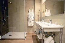 HL Suitehotel Playa del Inglés - Beispiel Bad (Zimmercodierungen DB1 & DBM)