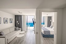 Servatur Puerto Azul - Wohnbeispiel Familiensuite Meerblick (Zimmercodierung WIM)