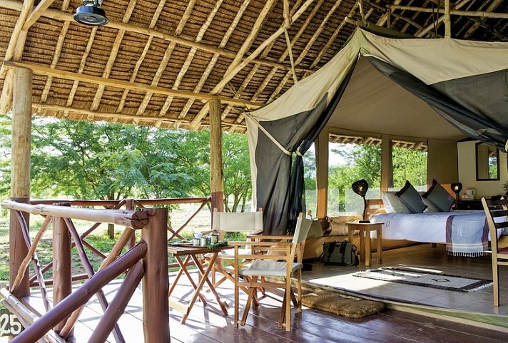 Abenteuer Busch - Voyager Ziwani Camp