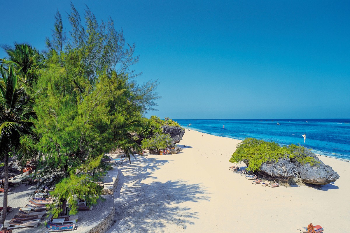 Leopard Beach Resort & Spa