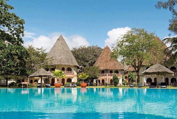 Neptune Paradise Beach Resort & Spa