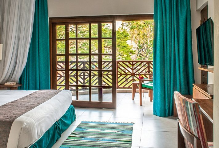 Neptune Village Beach Resort & Spa - Wohnbeispiel Deluxe Sea Side (Zimmercodierung UDO/UCO)