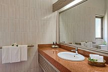 Neptune Village Beach Resort & Spa - Beispiel Bad (Zimmercodierungen UMG & DCG)