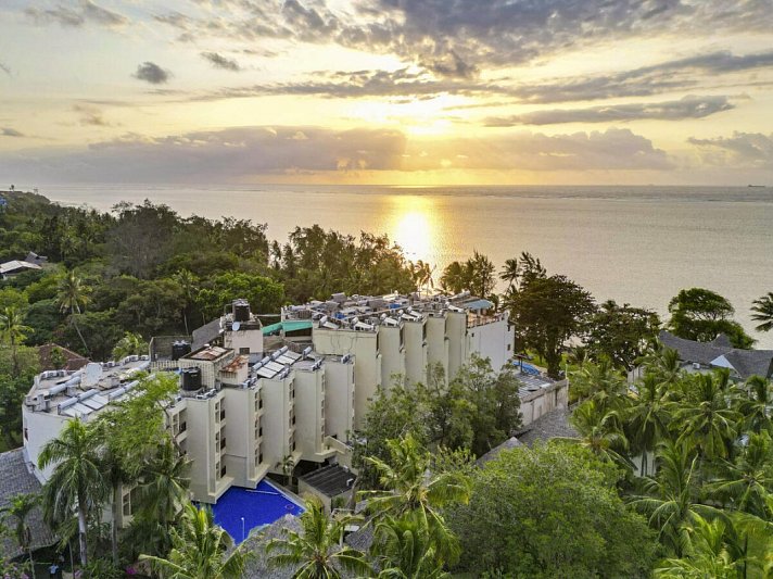 Neptune Beach Resort