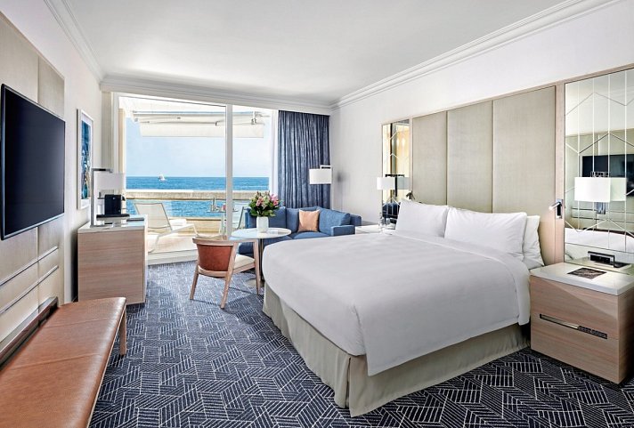 Fairmont Monte Carlo - Wohnbeispiel Deluxe Meerblick (Zimmercodierung UDM)
