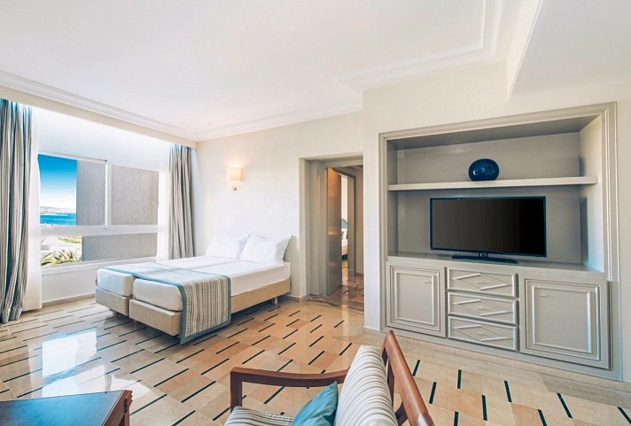 Iberostar Waves Averroes - Wohnbeispiel Familienzimmer (Zimmercodierungen FB1 & FB2)