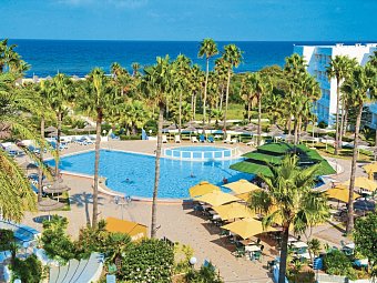 Club Tropicana & Spa