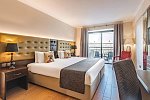 AX Victoria Hotel