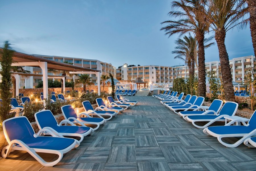 db Seabank Hotel & Spa