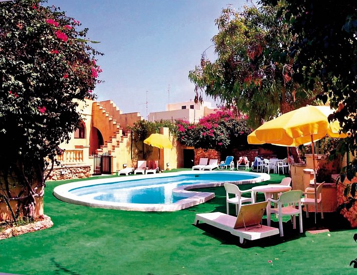 Cornucopia Hotel