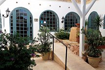 Cornucopia Hotel
