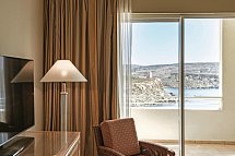 Radisson Blu Resort & Spa Golden Sands - Wohnbeispiel Suite Meerblick (Zimmercodierung WBM)