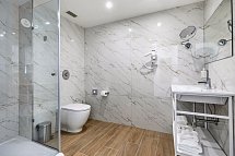 Seaview Hotel - Wohnbeispiel Doppelzimmer (Zimmercodierungen DBL, DBN & DBM)