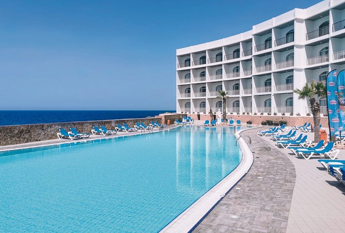 Paradise Bay Resort