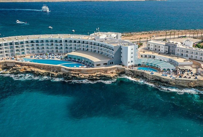 Paradise Bay Resort