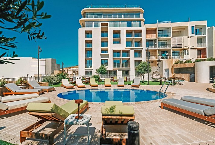 Reef Hotel & Spa