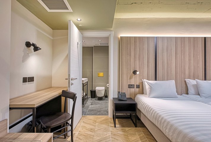 VITA Hotel & Rooftop - Wohnbeispiel Doppelzimmer Economy (Zimmercodierung DE1)