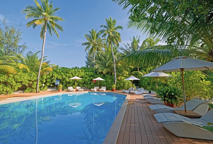 Safari Island Resort & Spa