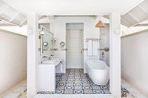 Sun Siyam Olhuveli Maldives - Beispiel Bad Grand Beach Villa (Zimmercodierungen VB1, VB2, VV1 & VV2)