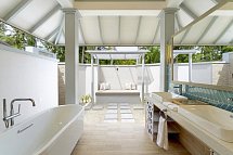 Sun Siyam Olhuveli Maldives - Beispiel Bad Grand Beach Suite with Pool (Zimmercodierungen WB1 & WV1)