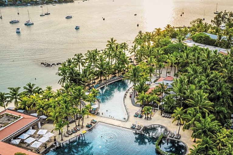 Mauricia Beachcomber Resort & Spa