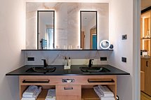 Ströbinger Hof - Therme Wellness Resort - Beispiel Bad Juniorsuite Parkflügel (Zimmercodierung JB3)