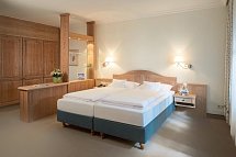 Dorint Sporthotel Garmisch-Partenkirchen - Wohnbeispiel Doppelzimmer (Zimmercodierungen DB1 & DC1)