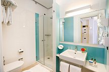 Art Hotel Gran Paradiso - Beispiel Bad Doppelzimmer Premium (Zimmercodierung DM1)