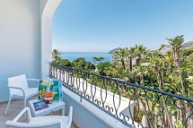 Hotel Parco Smeraldo Terme & Residence - Beispiel Balkon Doppelzimmer seitl. Meerblick (Zimmercodierung D1N)