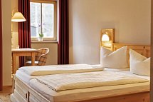 Hotel Ahornhof - Wohnbeispiel Doppelzimmer Landhaus (Zimmercodierung DB2)