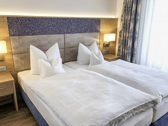 Urlaubshotel Binder - Wohnbeispiel Doppelzimmer Typ 1 Balkon (Zimmercodierung DB1)