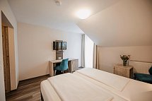 Sonnenhotel Bayerischer Hof - Wohnbeispiel Doppelzimmer Standard (Zimmercodierungen DG1 & EC2)
