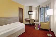 Parkhotel CUP VITALIS - Wohnbeispiel Einzelzimmer Economy Balkon (Zimmercodierung EE1)