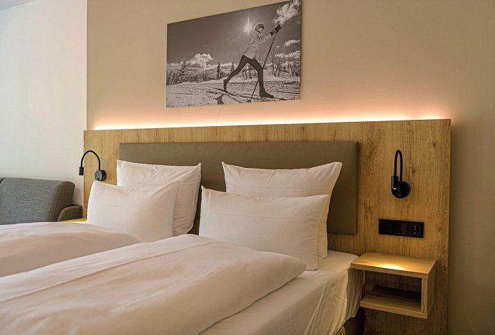 BERGlässig Hotel Bodenmais - Wohnbeispiel Doppelzimmer Standard Typ 6 (Zimmercodierung DG1)