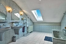 Das Arber-Hotel am Rothbach - Beispiel Bad Appartement 2 Schlafzimmer (Zimmercodierung OB2)